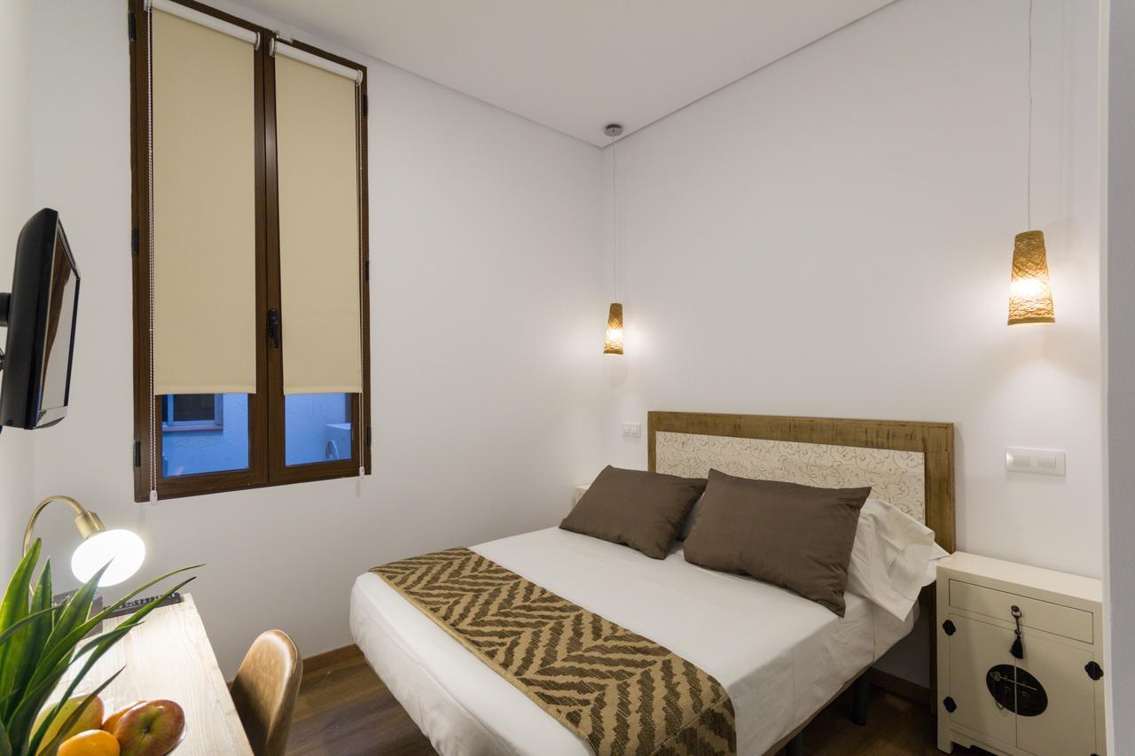 Hotel The Bridge Huertas Madryt Zewnętrze zdjęcie
